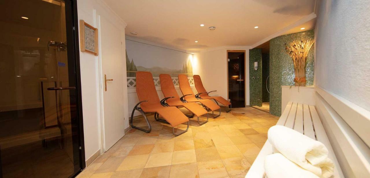 Haus Hohenfels Hotel โอเบอร์กัวร์เกิล ภายนอก รูปภาพ